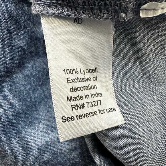 LC Lauren Conrad Blue Chambray Top 2X‎ Long Sleeves Boho Lace Pleated Peasant - Picture 7 of 8